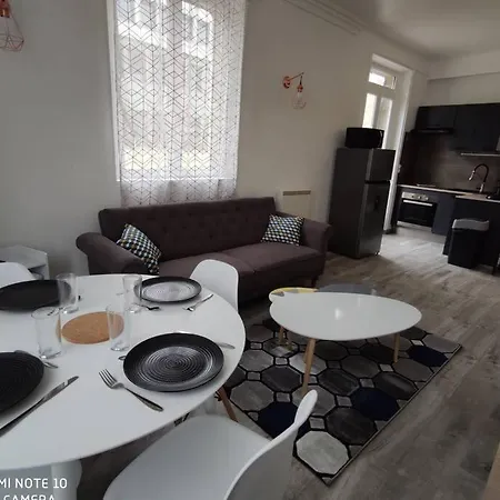 T2 Proche Gare Avec Parking A 30 Min De Paris Creil