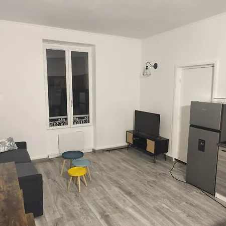 T2 Proche Gare Avec Parking A 30 Min De Paris Apartment *