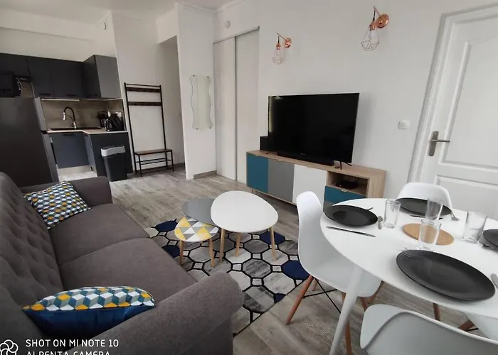 T2 Proche Gare Avec Parking A 30 Min De Paris Apartment