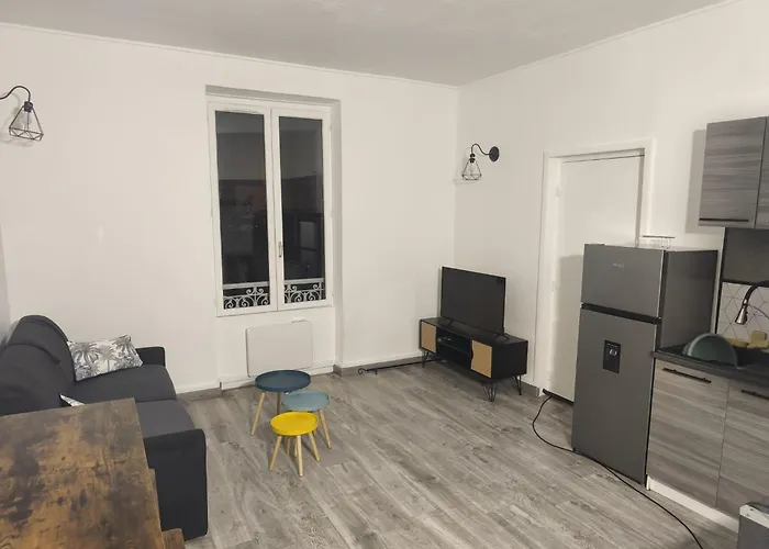 T2 Proche Gare Avec Parking A 30 Min De Paris Apartment *